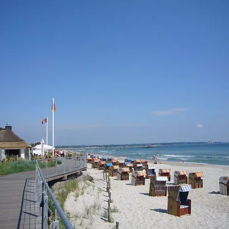Terrassenhuegel-teilseeblick-ter-210 Scharbeutz